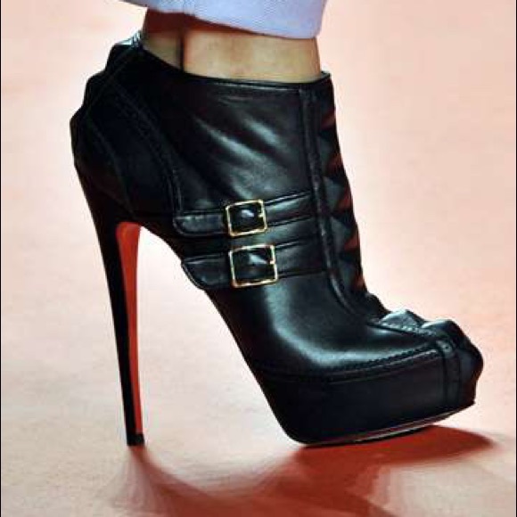 Christian Louboutin Sky-High Scarlet Heels - Picture 10 of 11